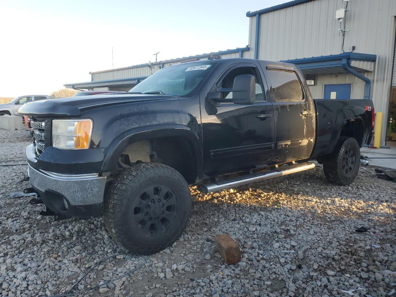 Salvage GMC Sierra Image