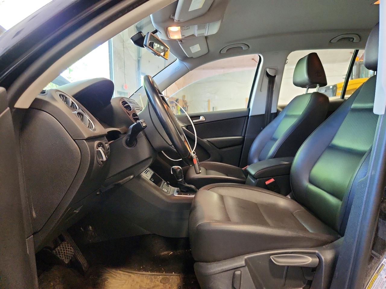 Volkswagen Tiguan S