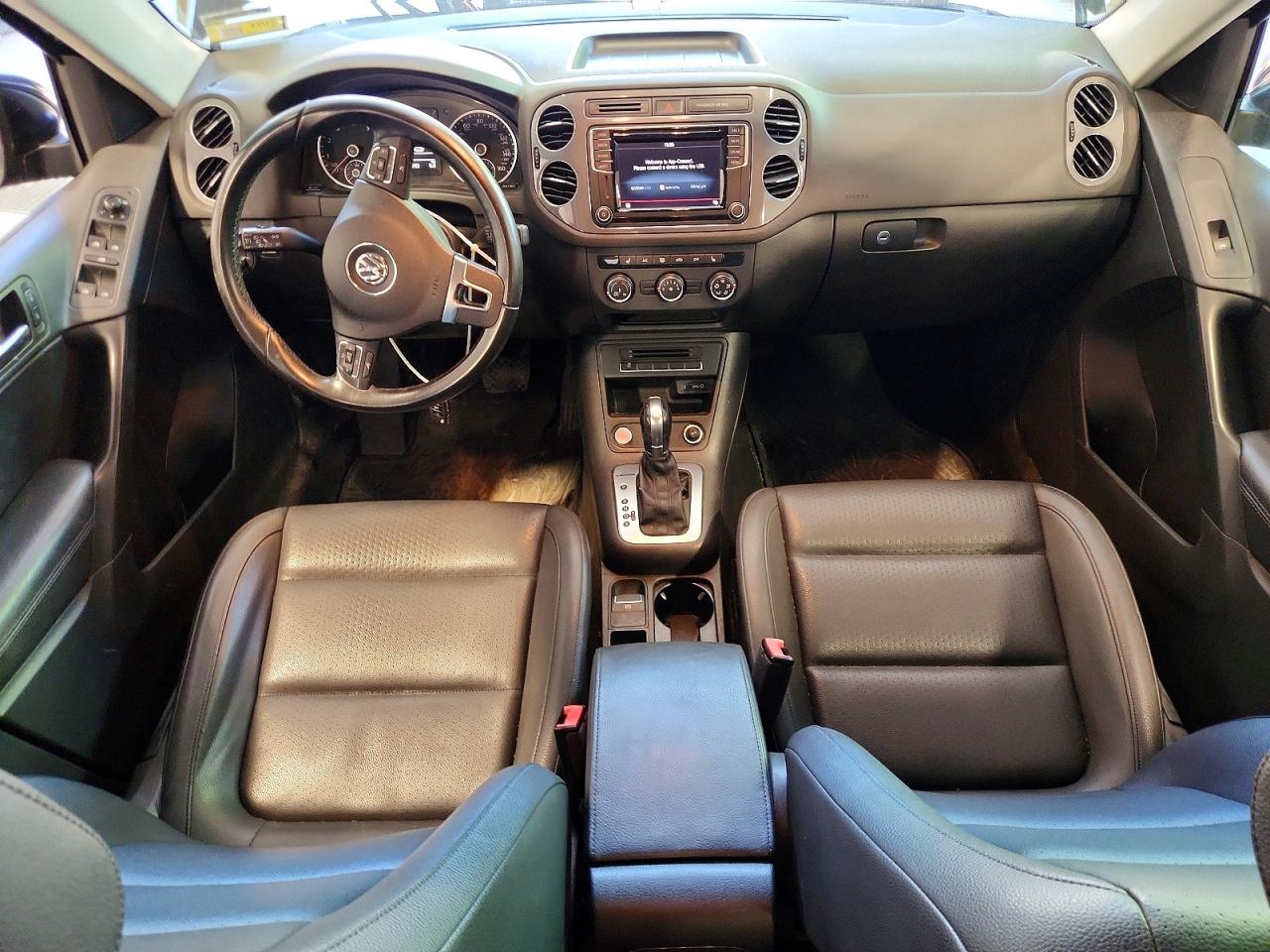 Volkswagen Tiguan S
