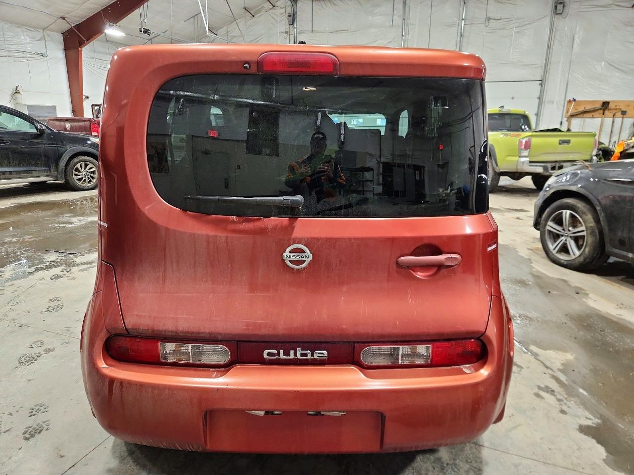 Nissan cube Base