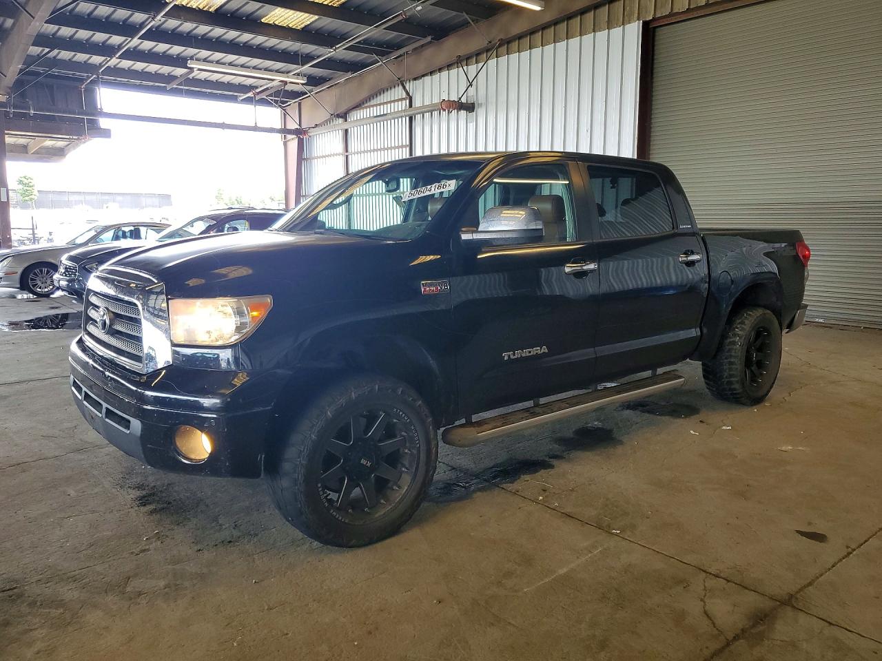Salvage Toyota Tundra Image