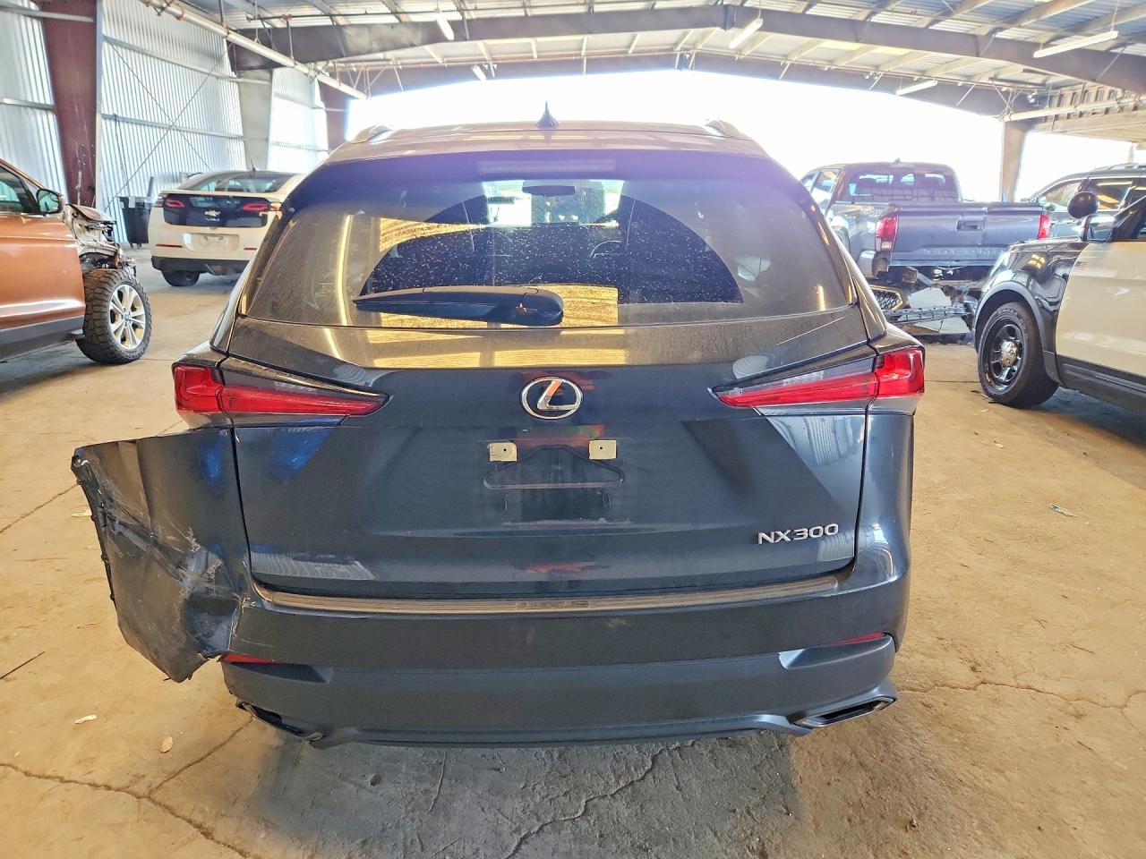 Lexus NX Base