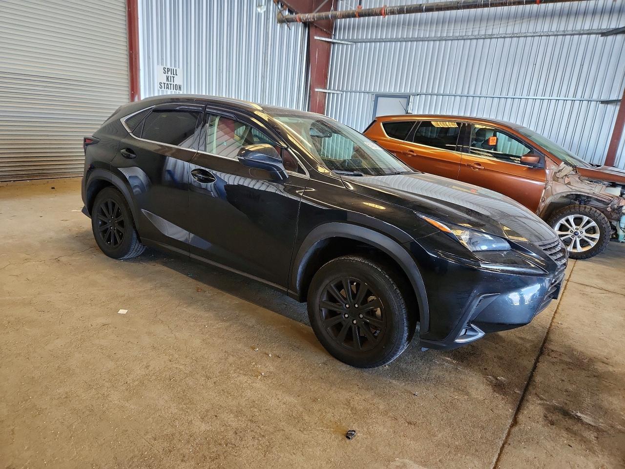Lexus NX Base