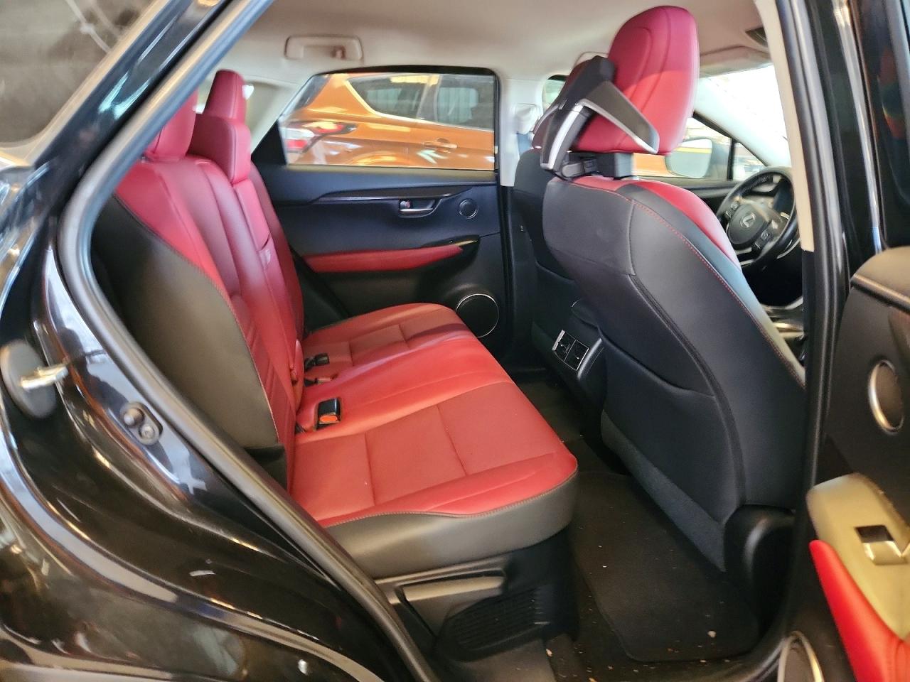 Lexus NX Base