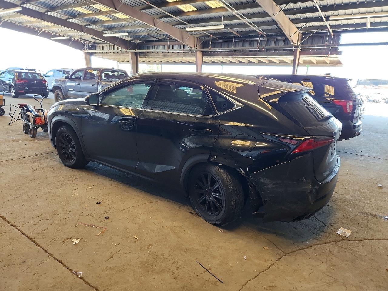 Lexus NX Base