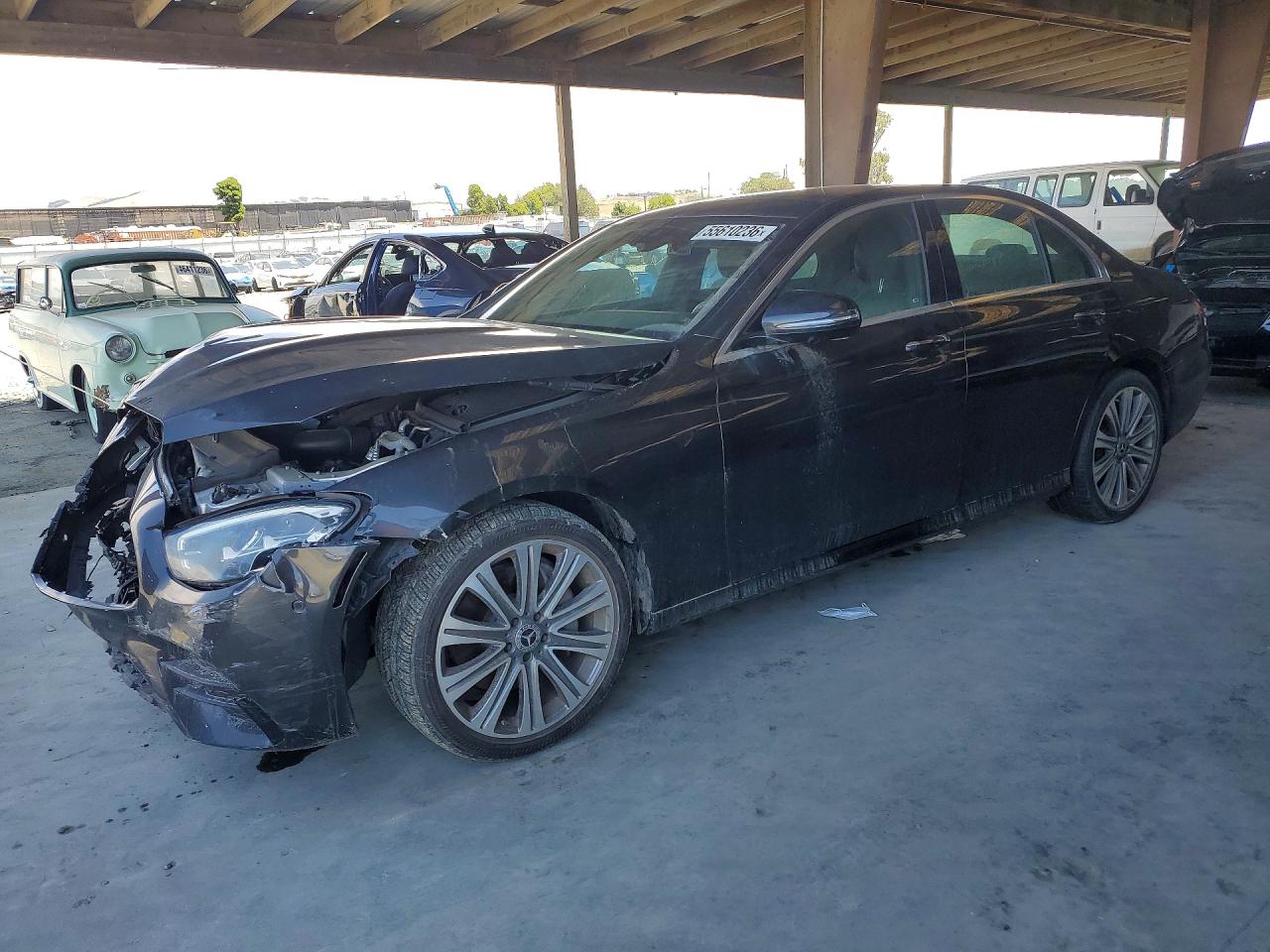Salvage Mercedes-Benz E-Class Image