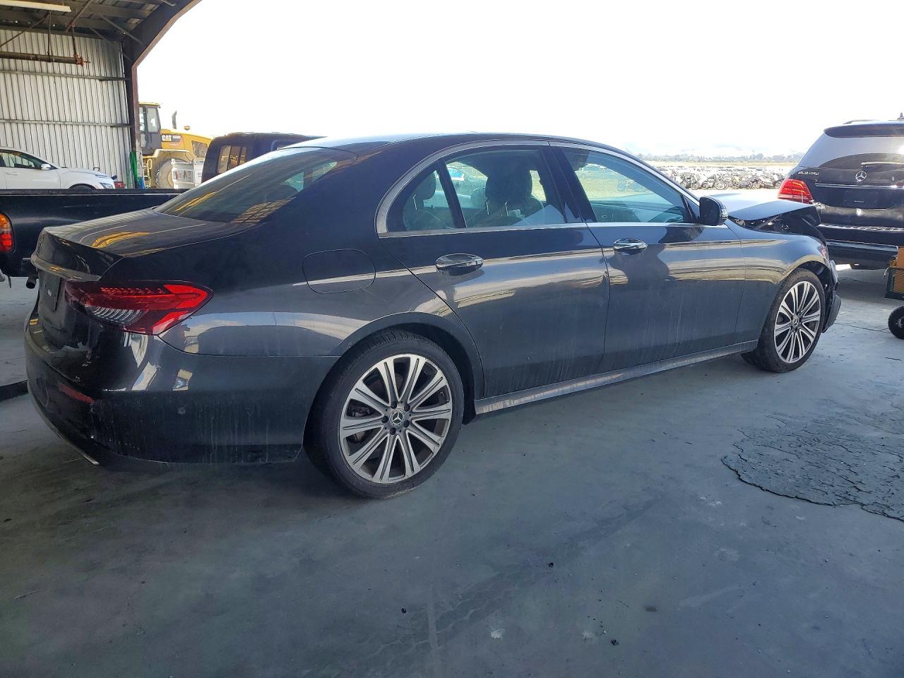 Mercedes-Benz E-Class 350
