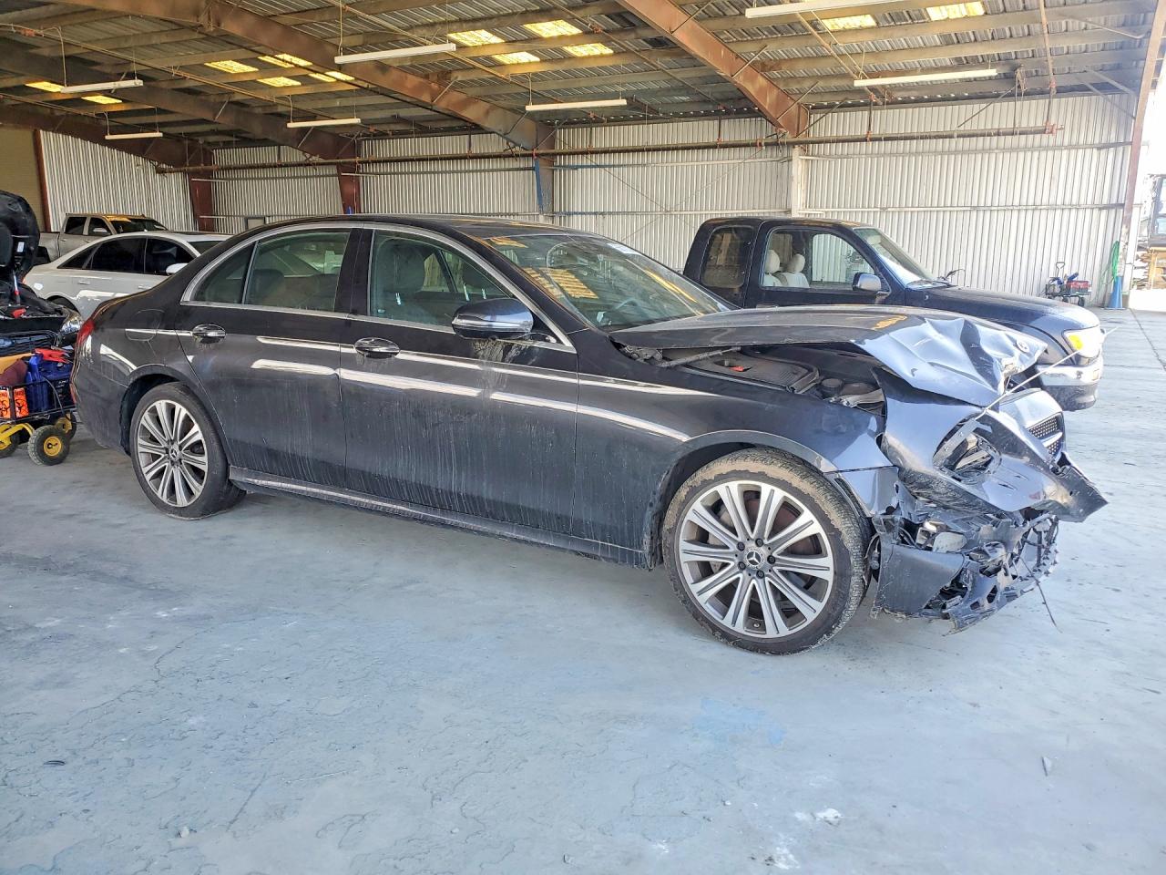Mercedes-Benz E-Class 350