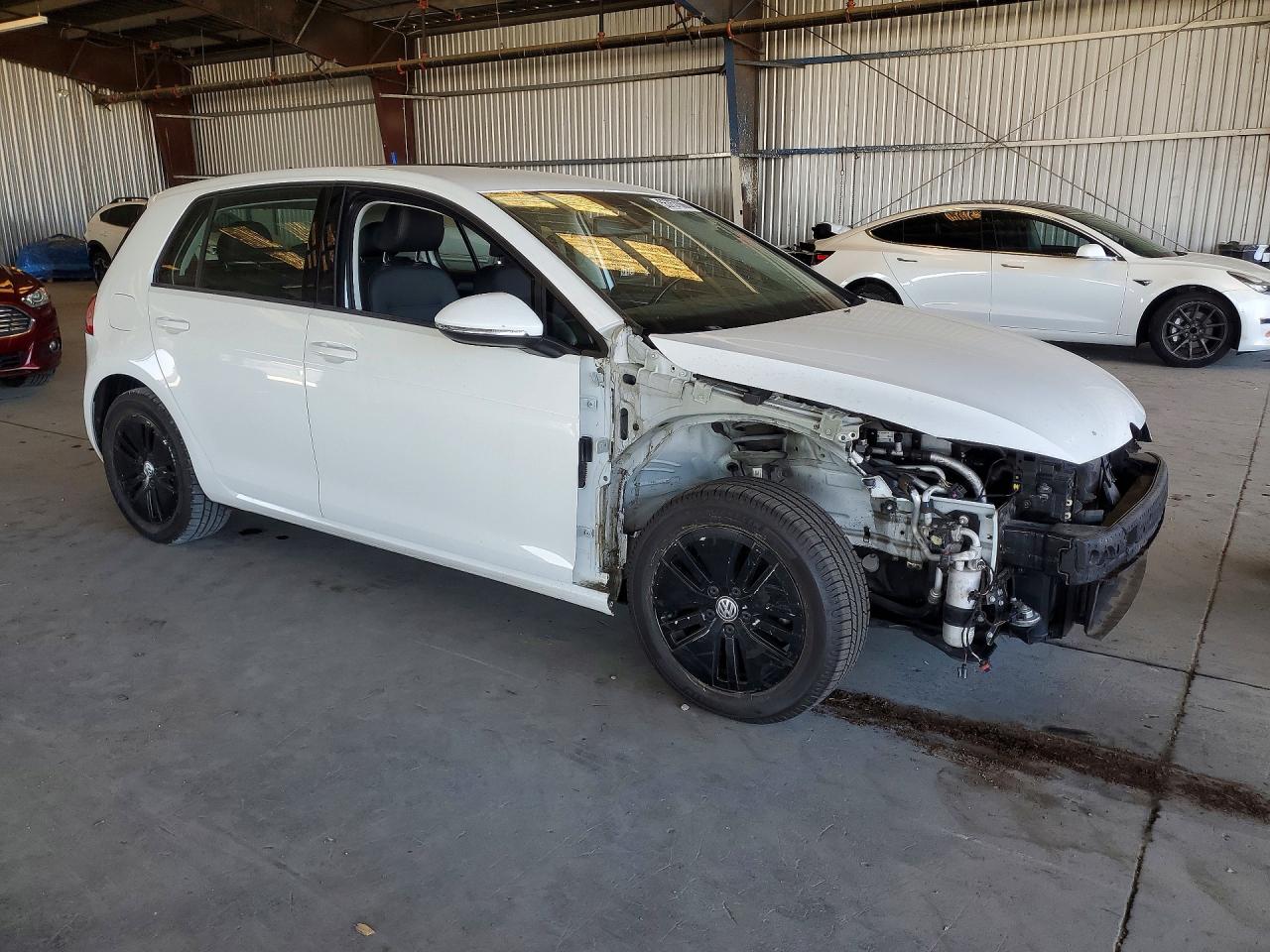 Volkswagen Golf Sel Premium