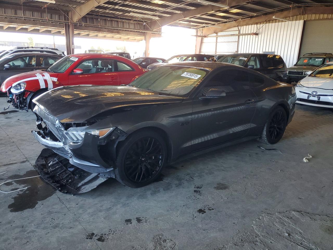Salvage Ford Mustang Image