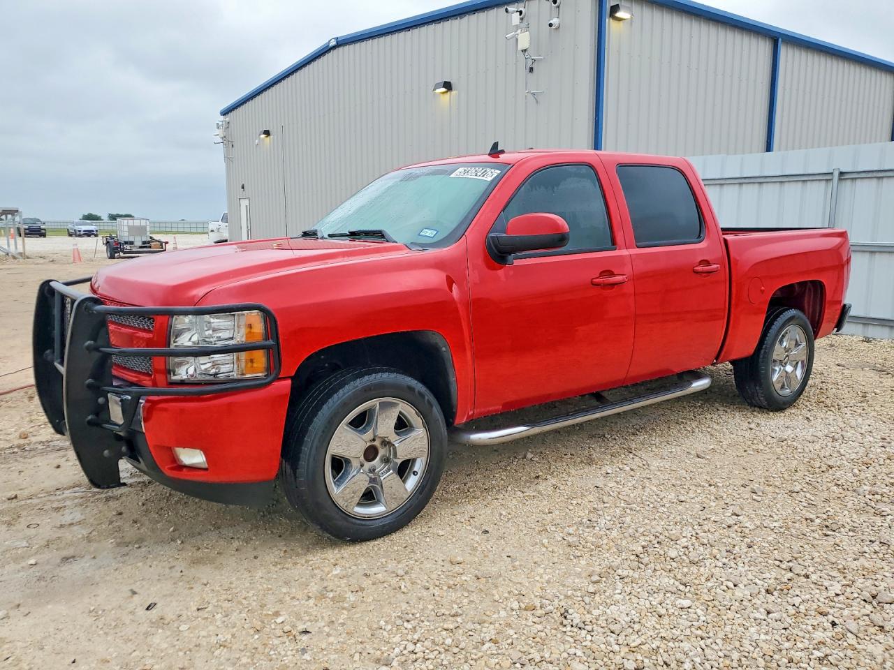 Salvage Chevrolet Silverado Image