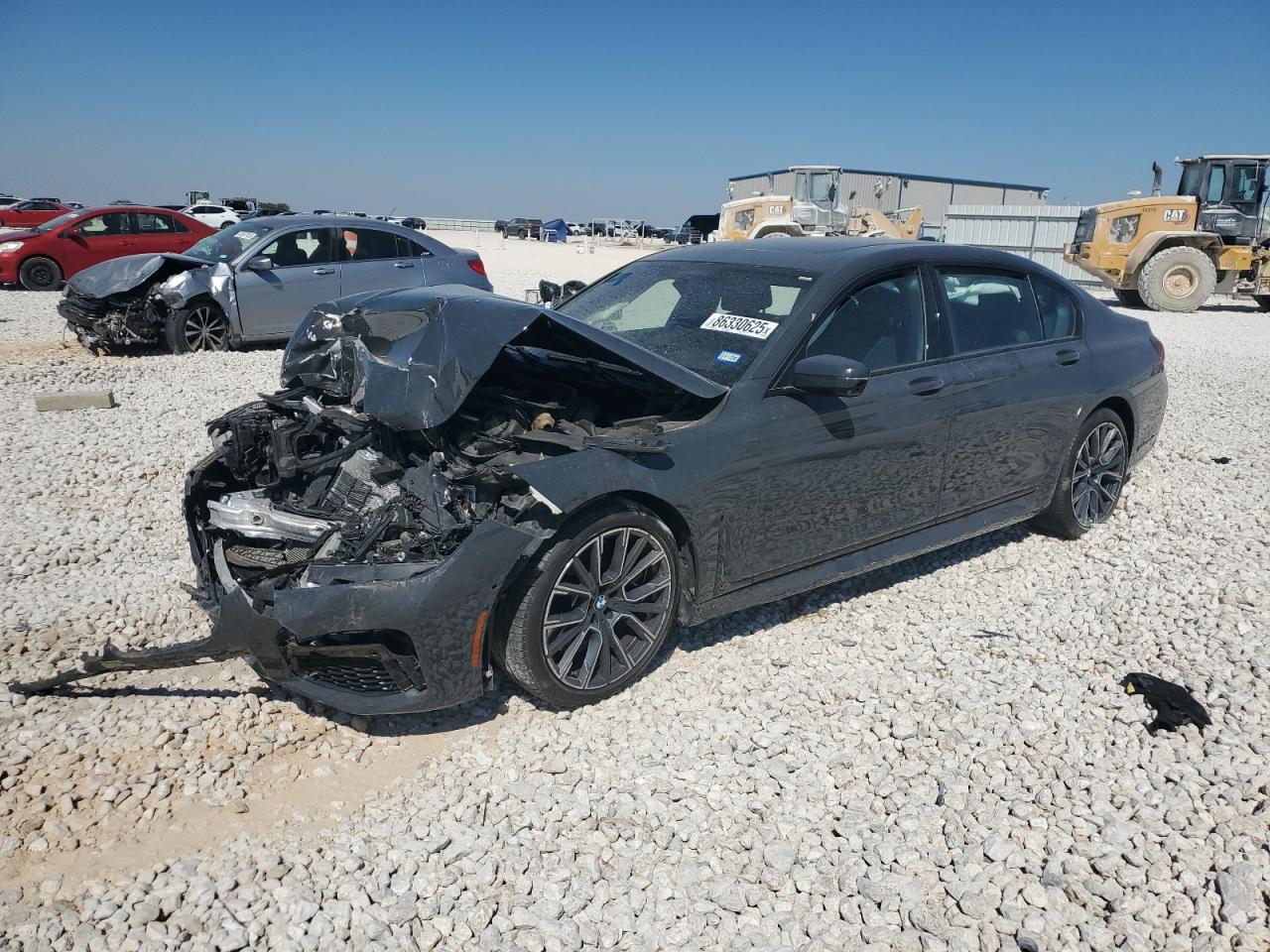 Salvage BMW 7 Series Image