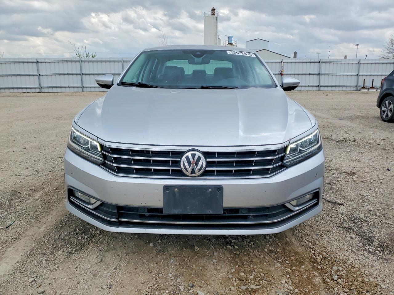 Volkswagen Passat Sel
