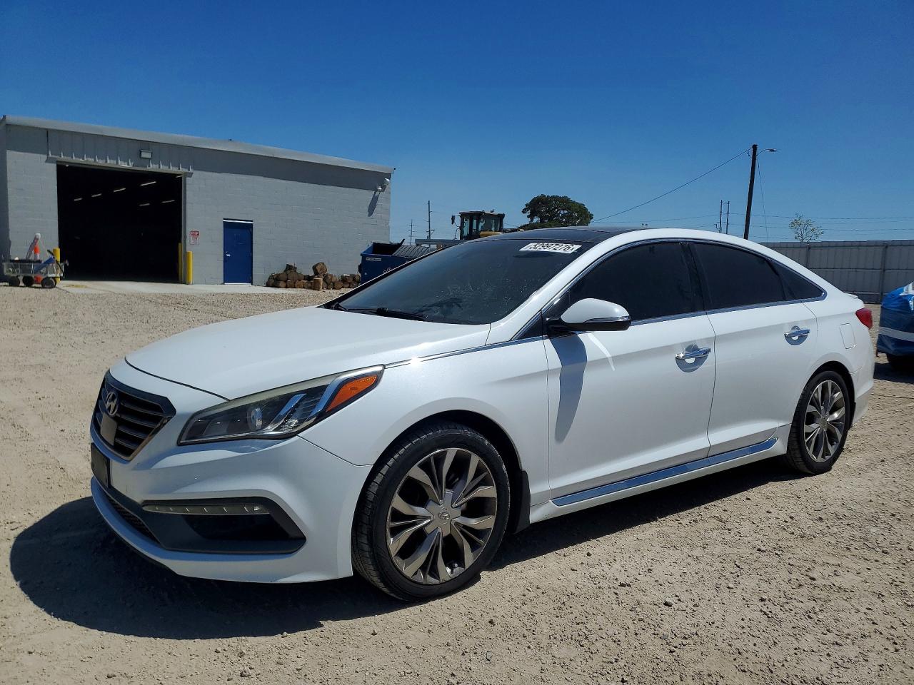 Salvage Hyundai SONATA Image