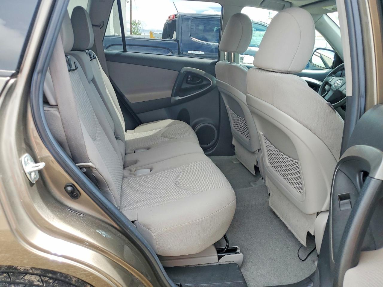 Toyota RAV4 Base
