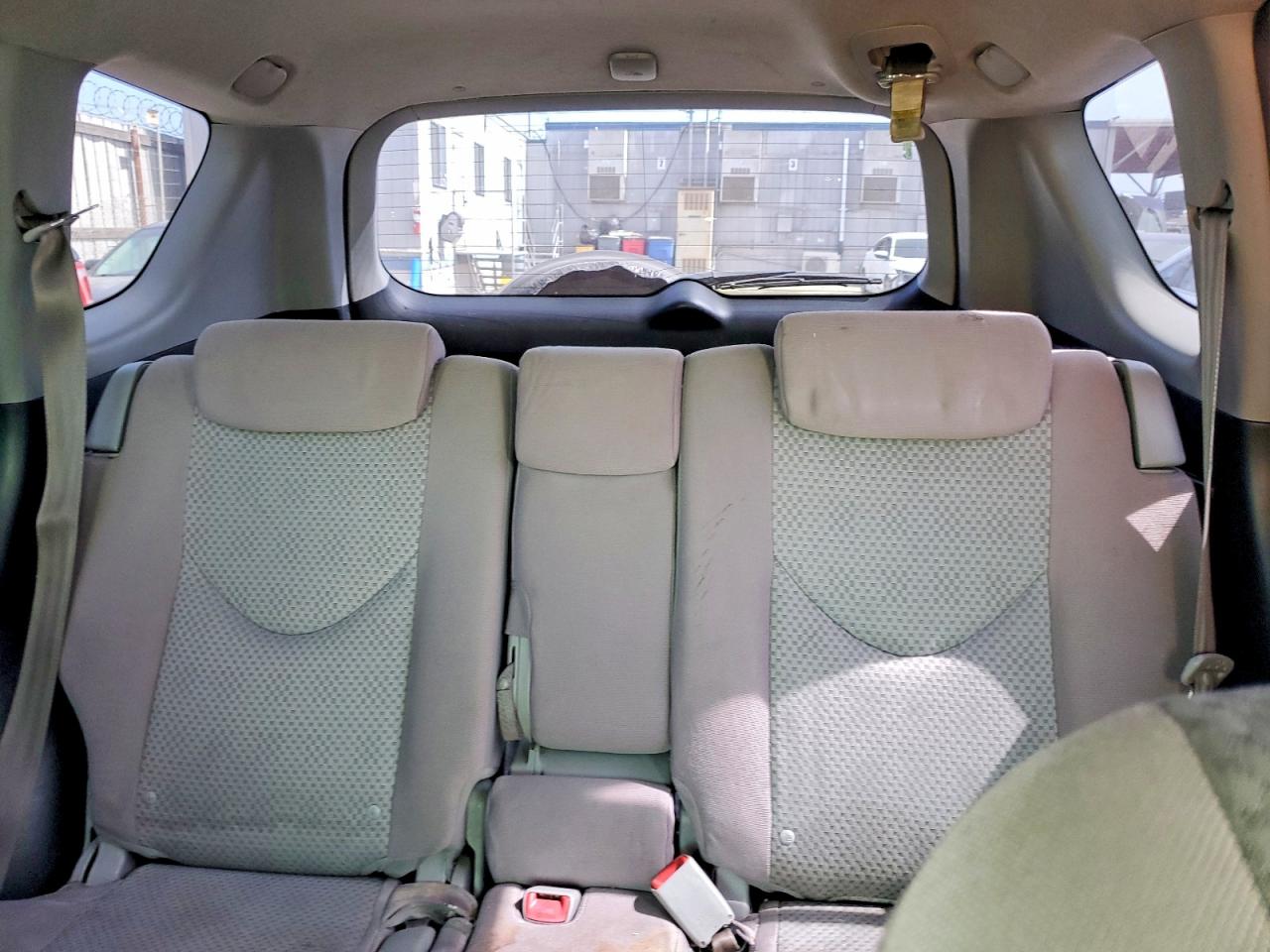 Toyota RAV4 Base