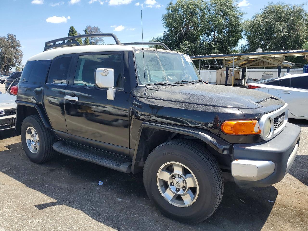 Toyota FJ Cruiser Base