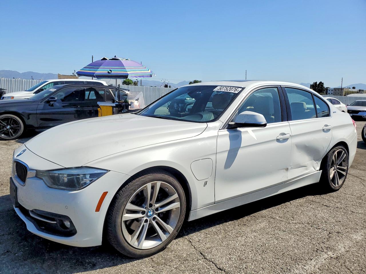 Salvage BMW 3 Series Image