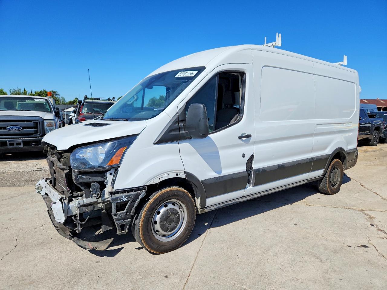 Salvage Ford Transit Image