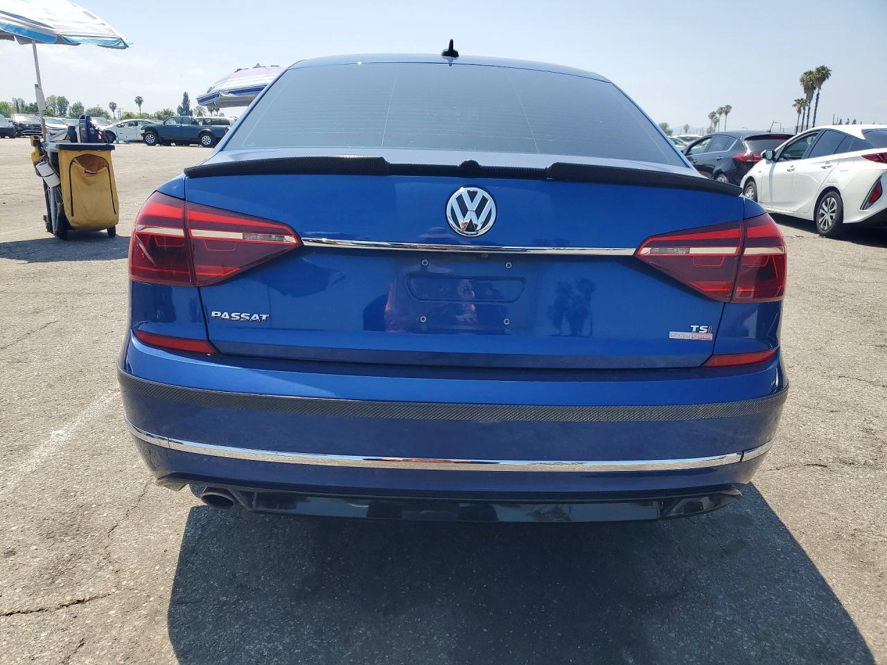 Volkswagen Passat R-line