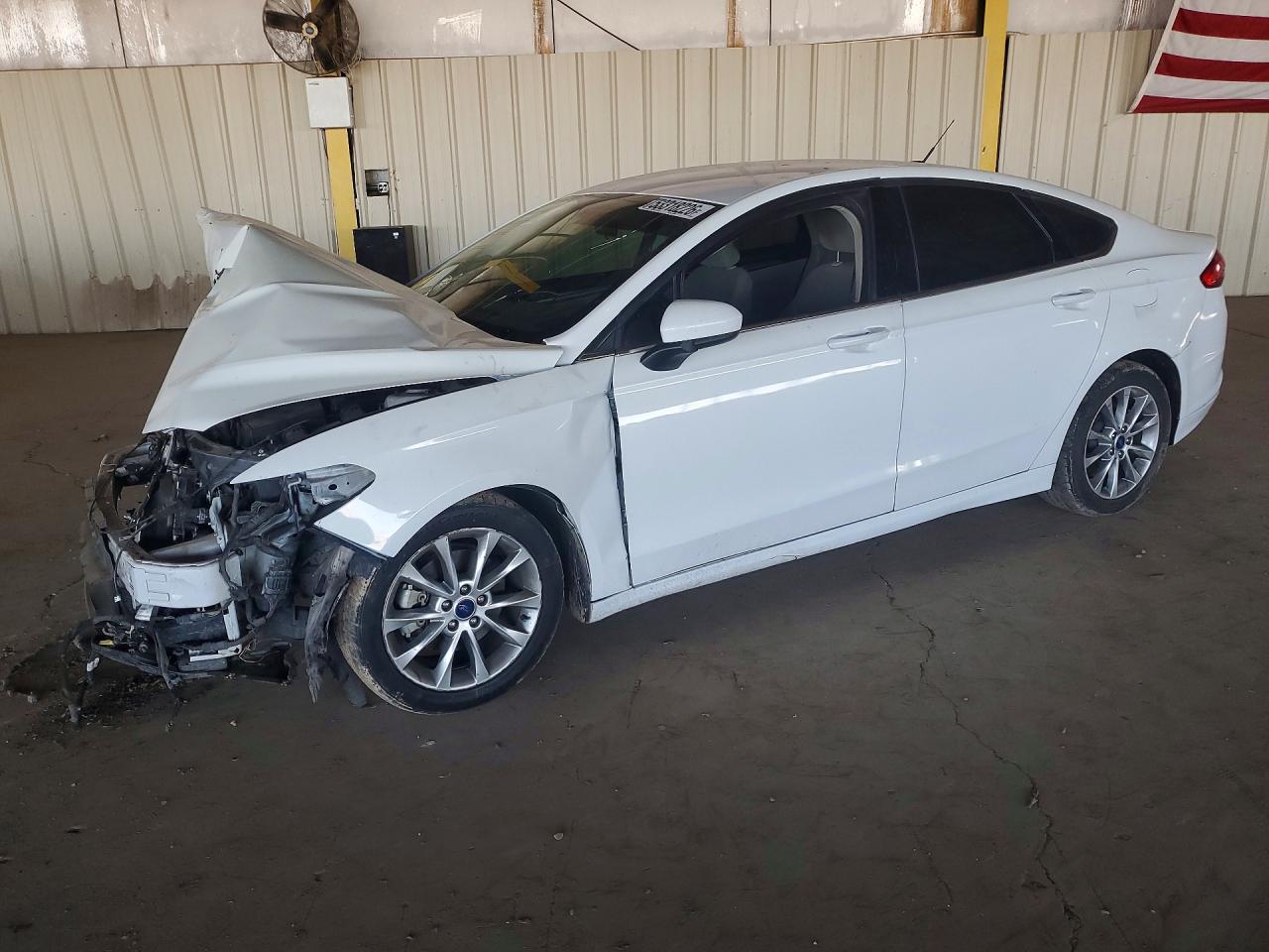 Salvage Ford Fusion Image