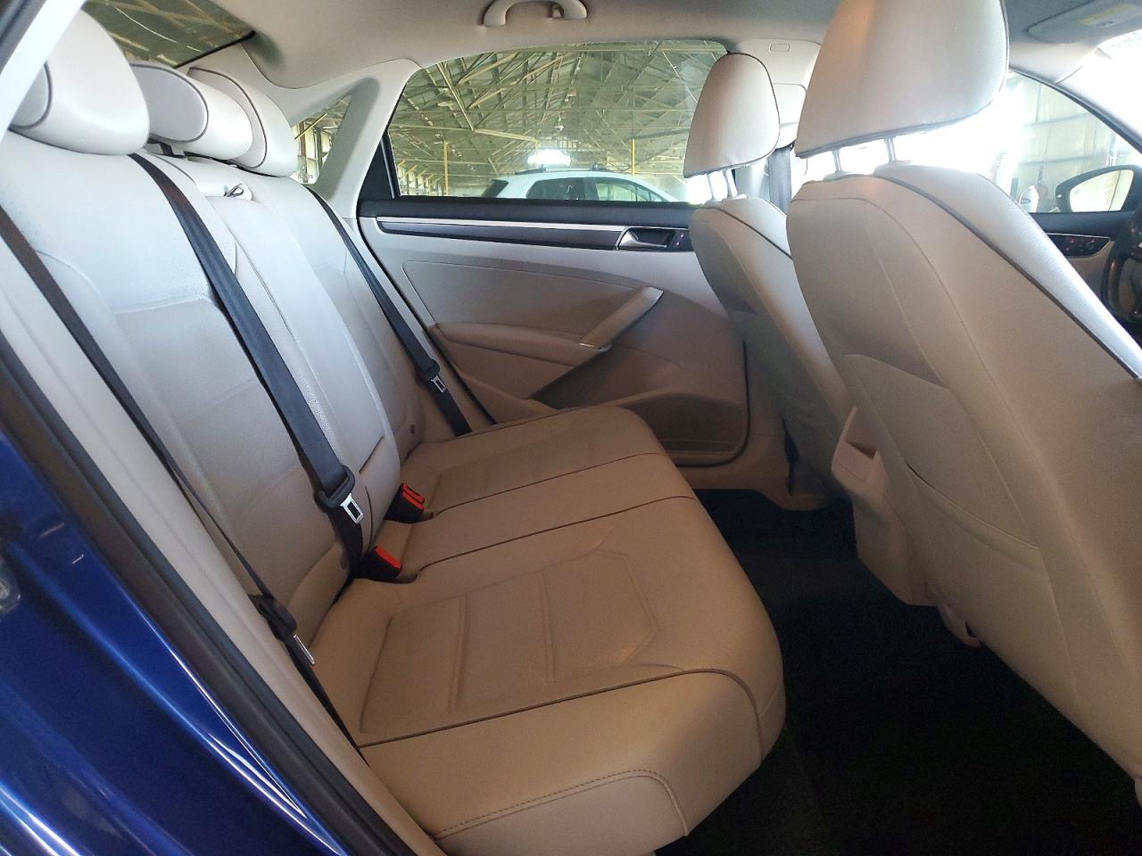Volkswagen Passat R-line