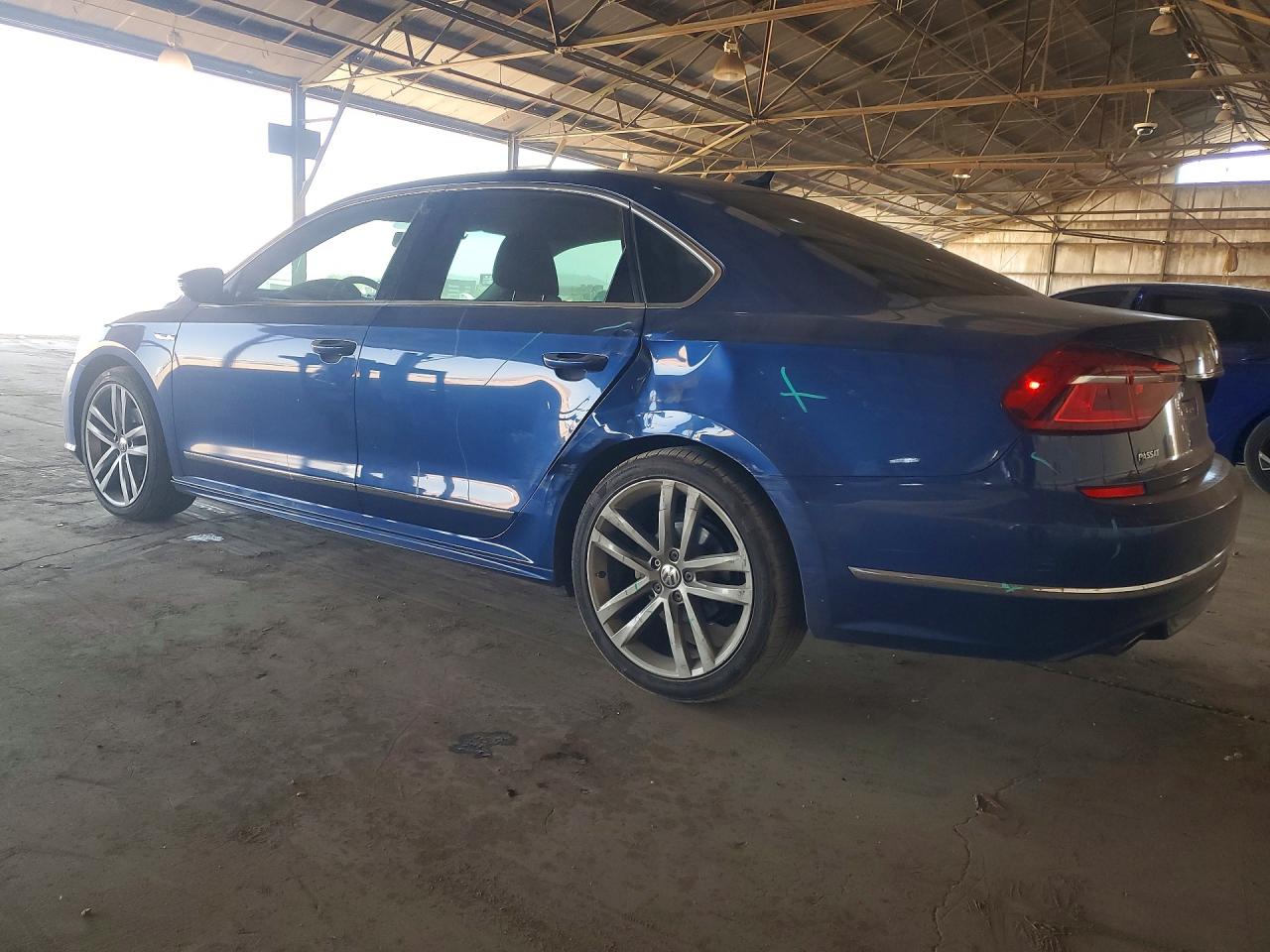 Volkswagen Passat R-line