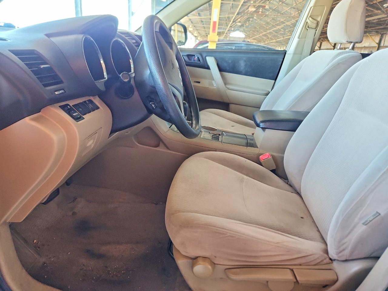 Toyota Highlander Base