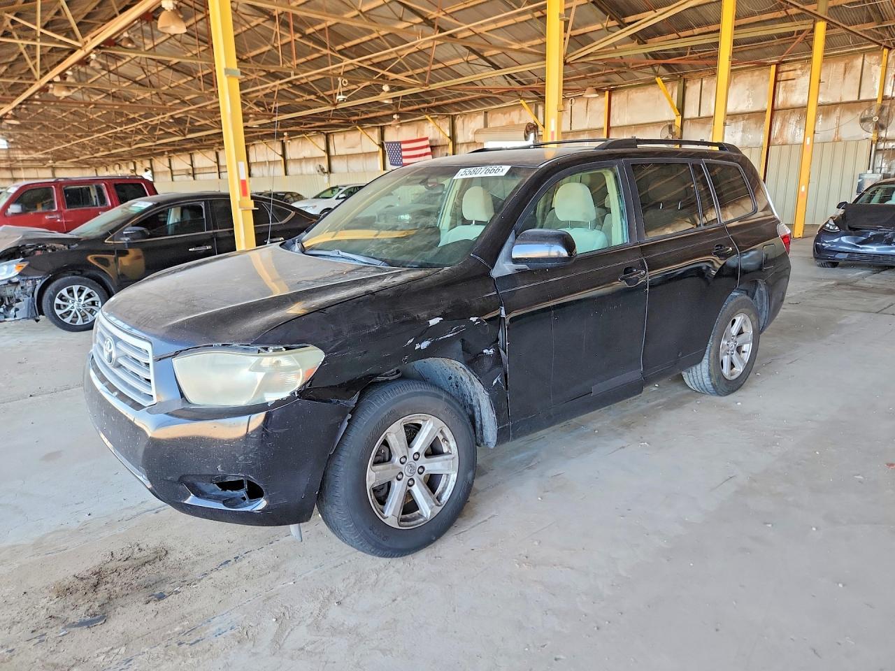 Salvage Toyota Highlander Image