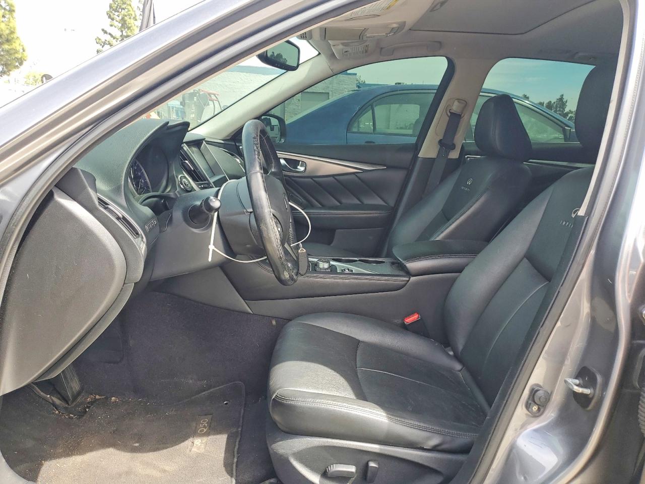 INFINITI Q50 Base