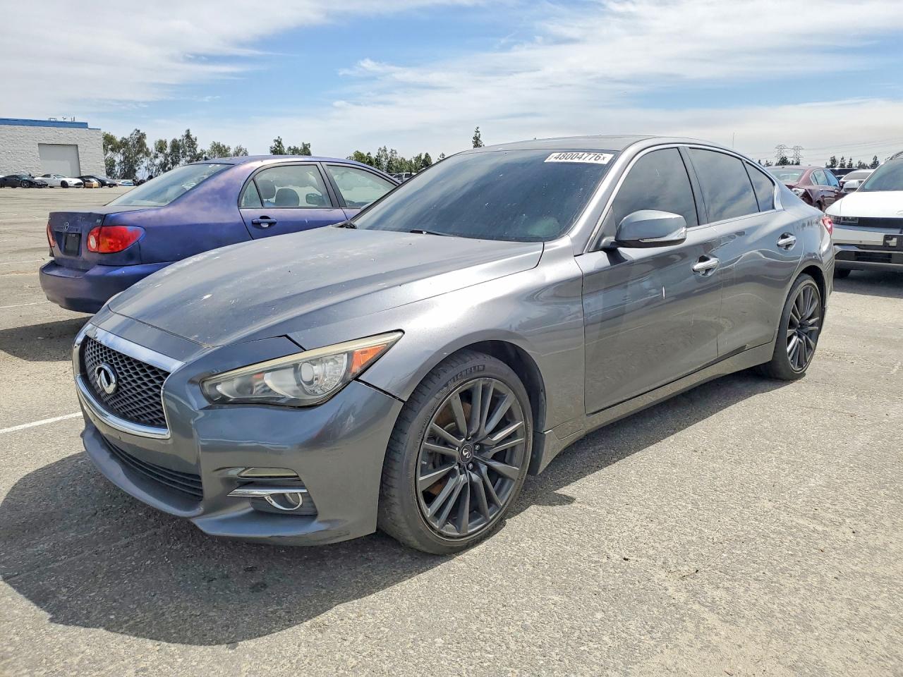 Salvage INFINITI Q50 Image