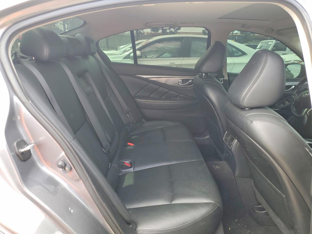 INFINITI Q50 Base