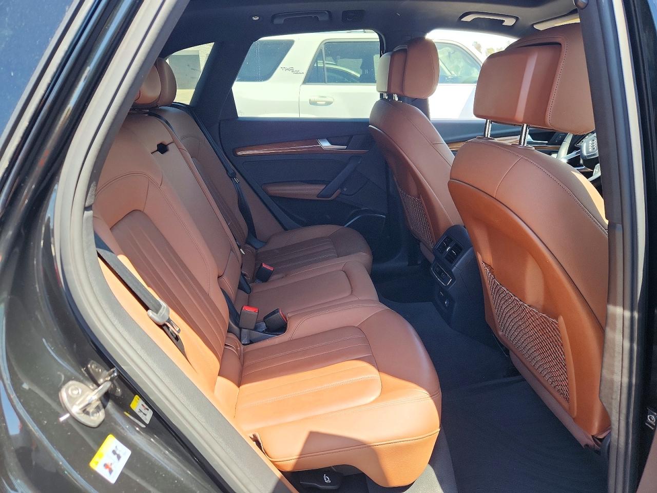 Audi Q5 Premium Plus 45