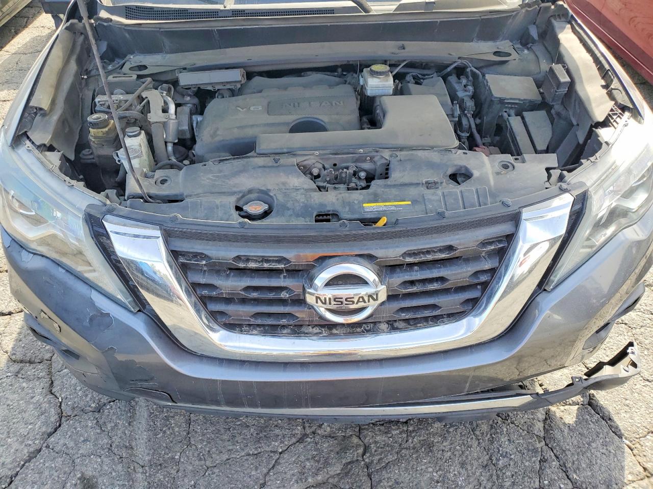 Nissan Pathfinder S