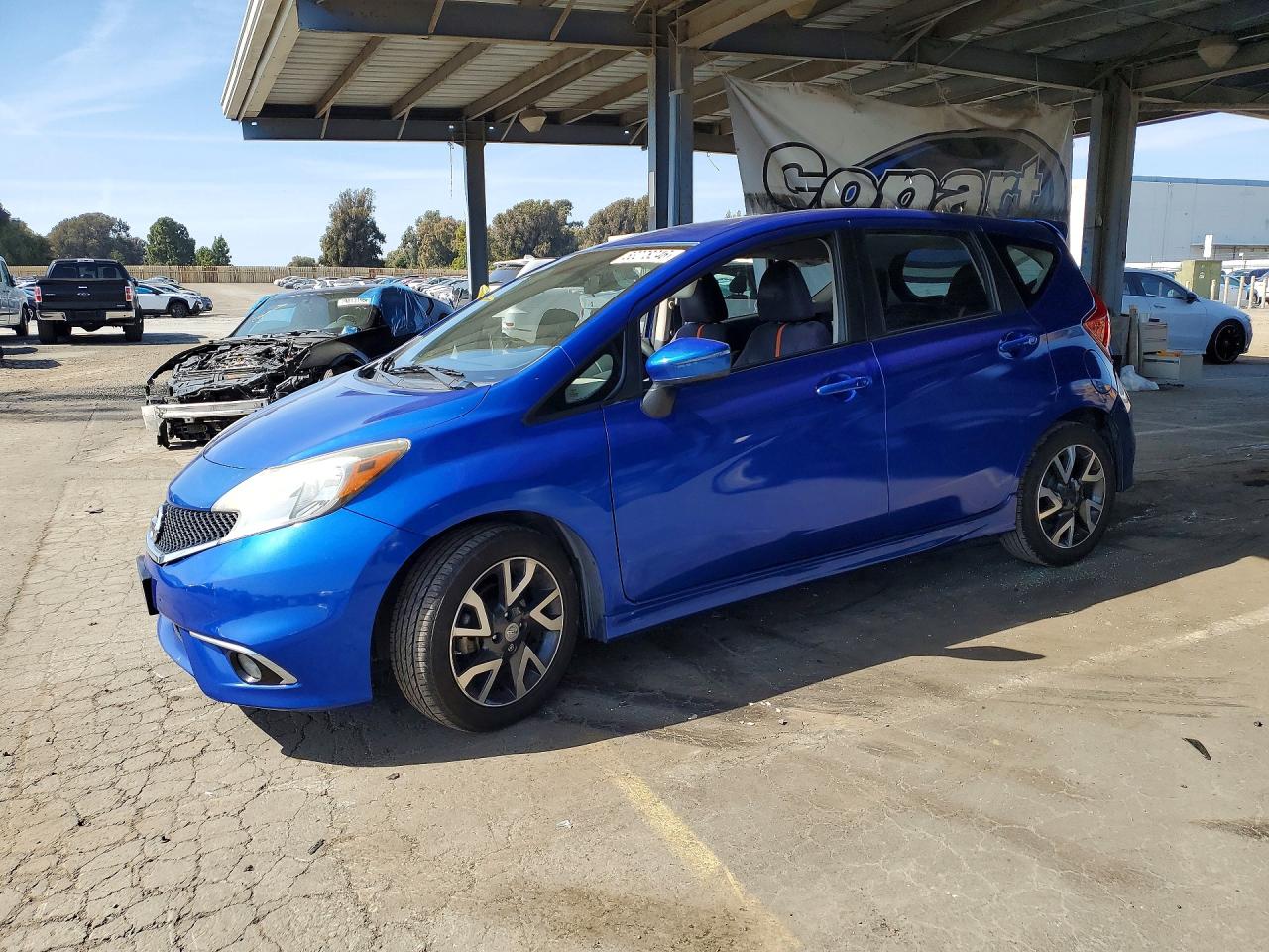 Salvage Nissan Versa Image