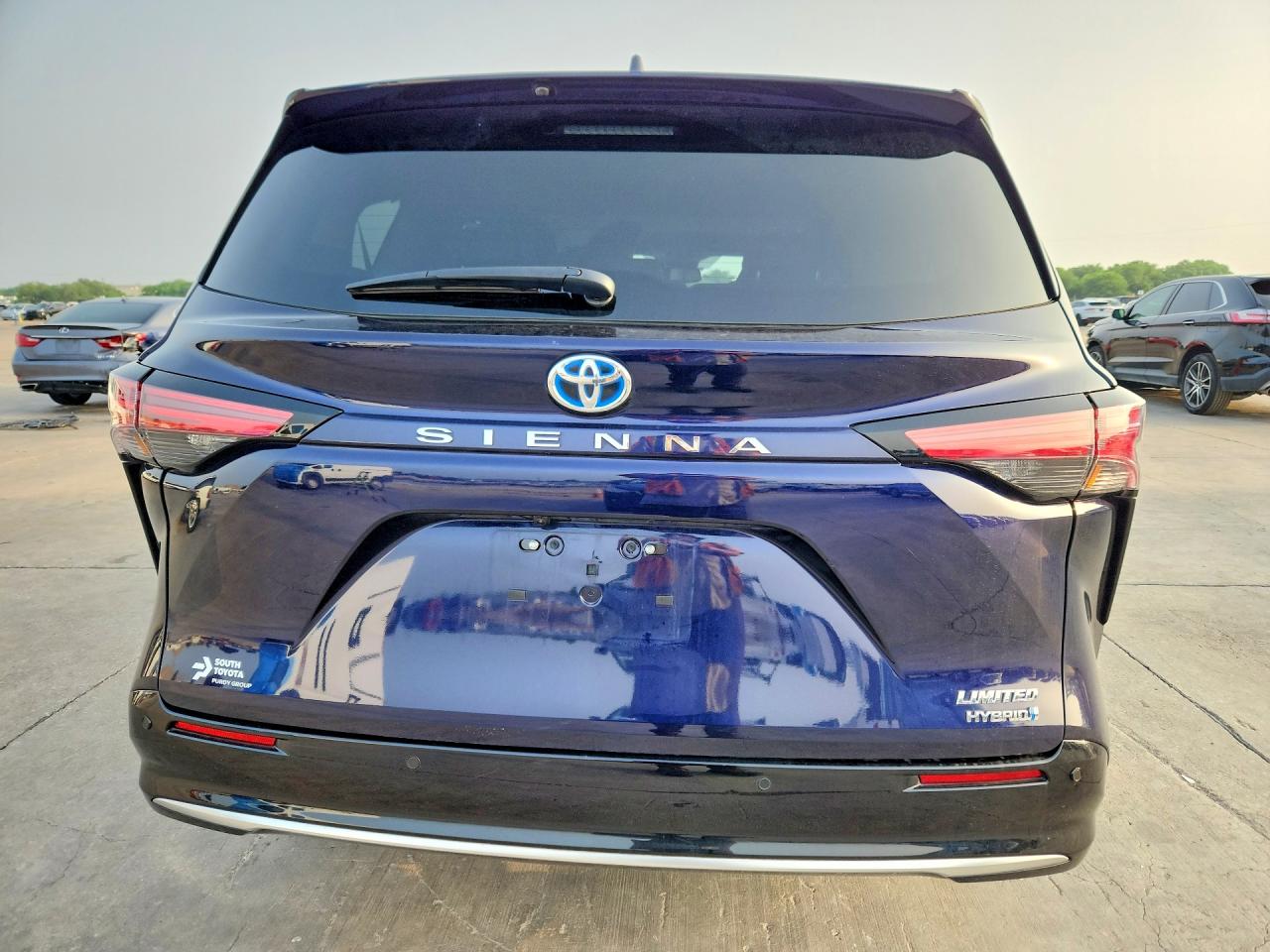 Toyota Sienna Limited 7-passenger