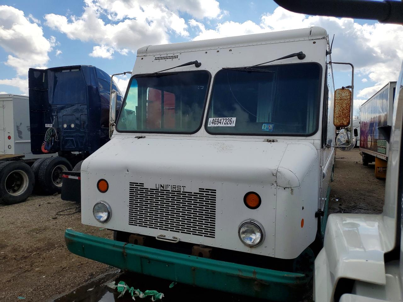 Salvage Workhorse W42 Image