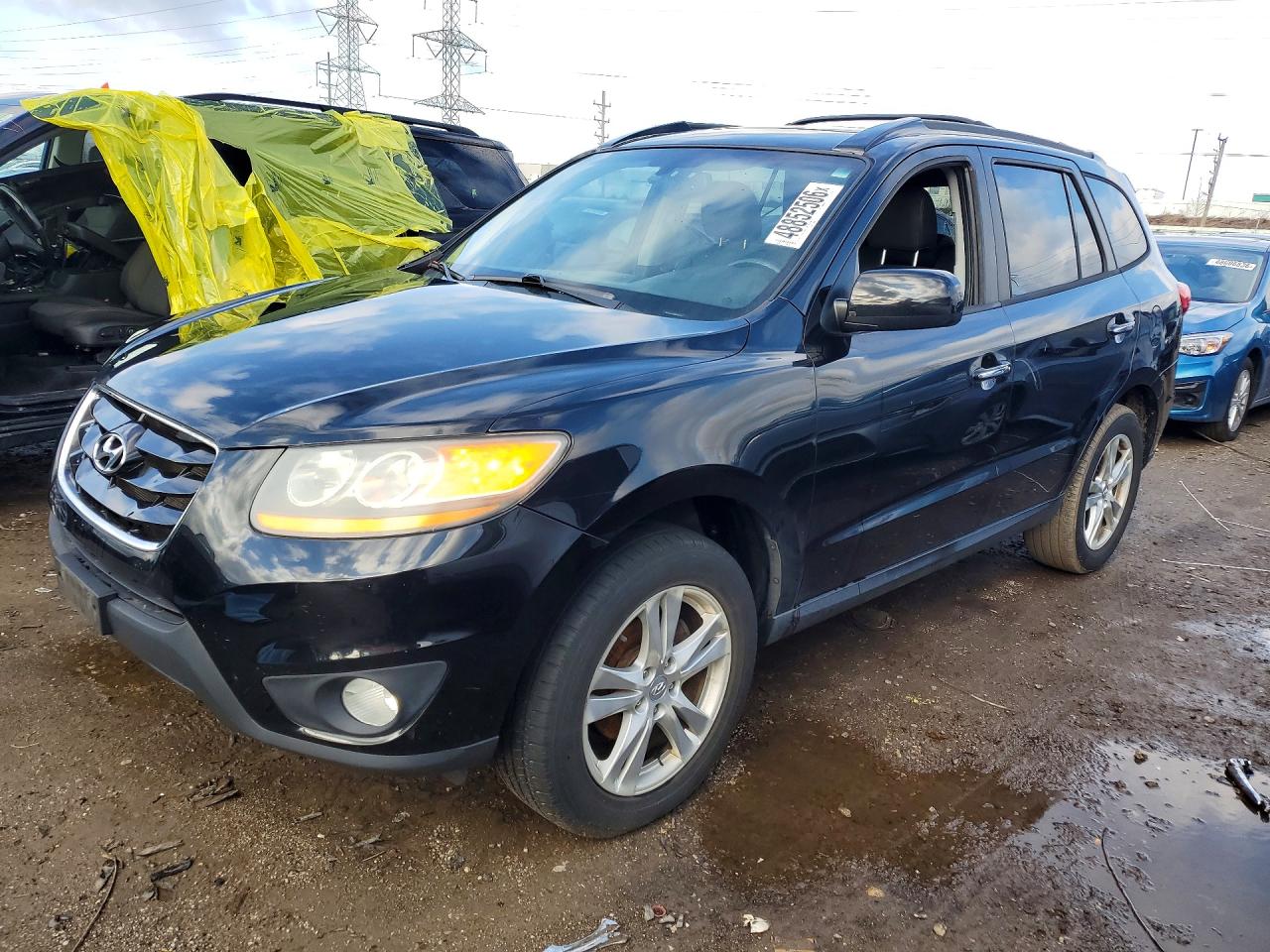Salvage Hyundai SANTA FE Image