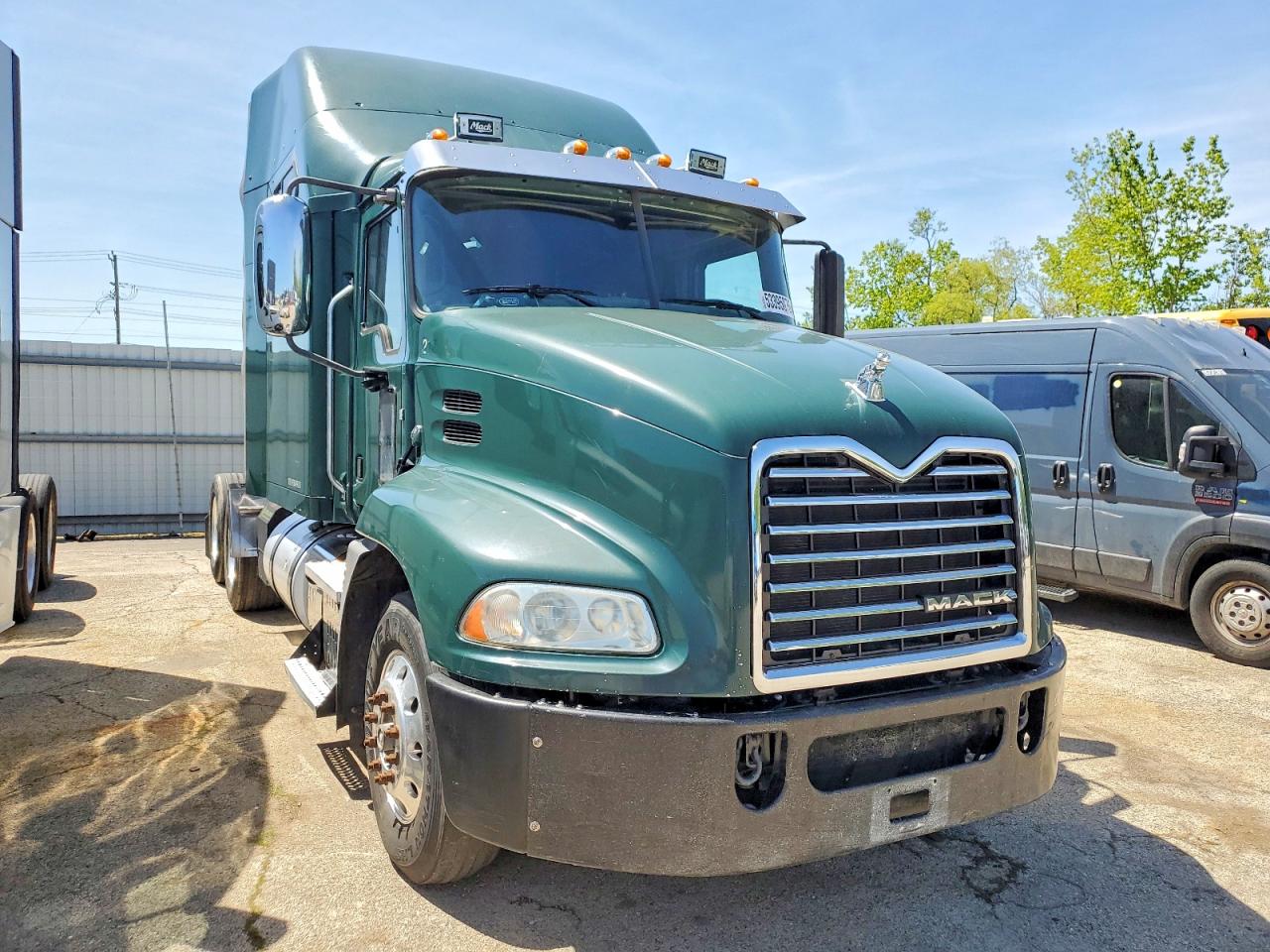 Salvage Mack Cxu613 Image
