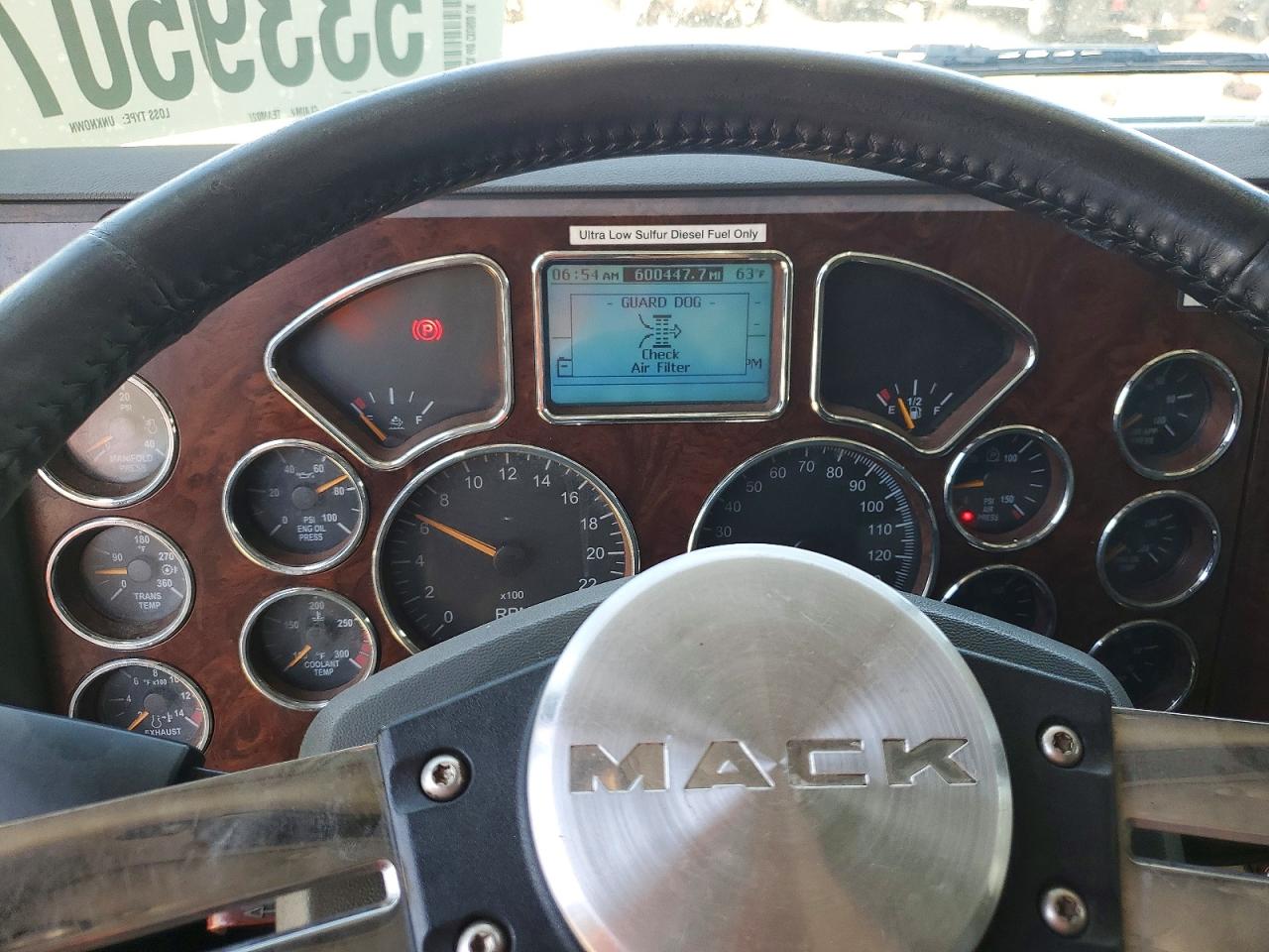 Mack Cxu613