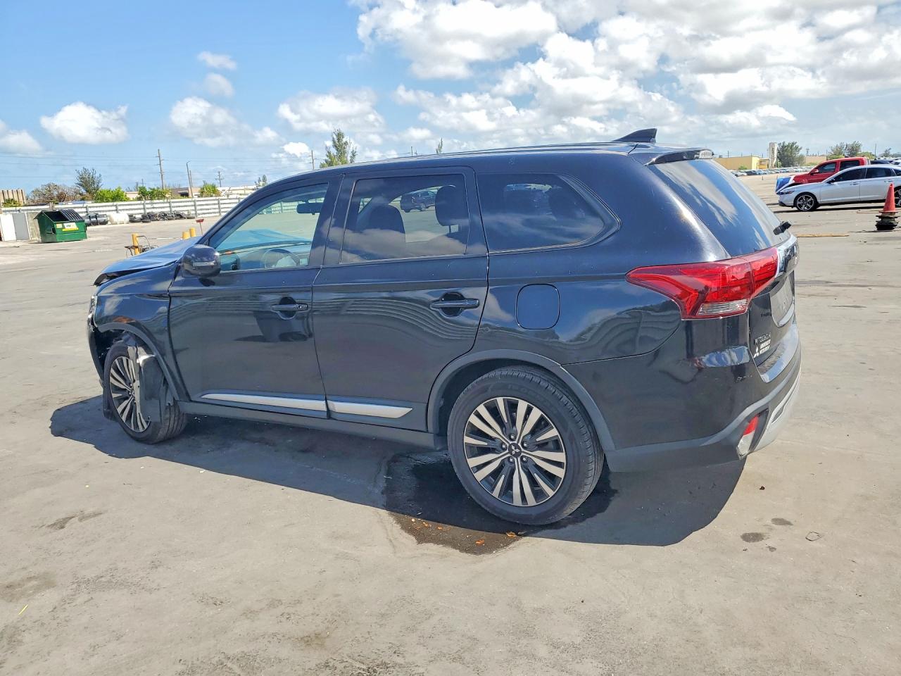 Mitsubishi Outlander Se