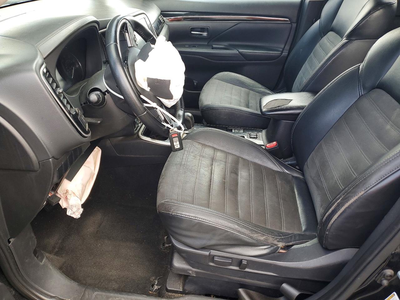 Mitsubishi Outlander Se