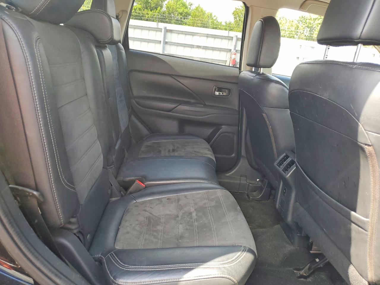 Mitsubishi Outlander Se