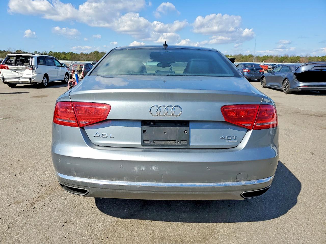 Audi A8 L Quattro