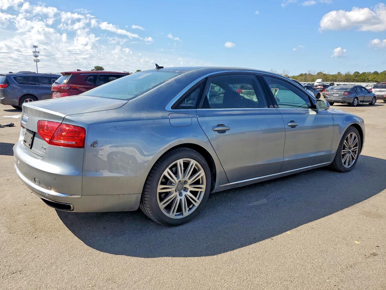 Audi A8 L Quattro