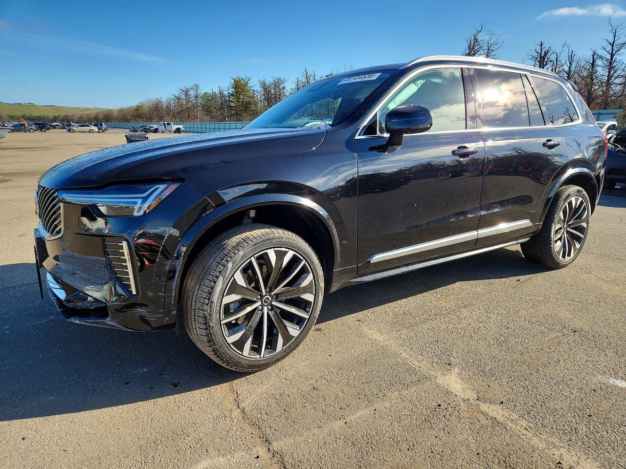 Salvage Volvo XC90 Image