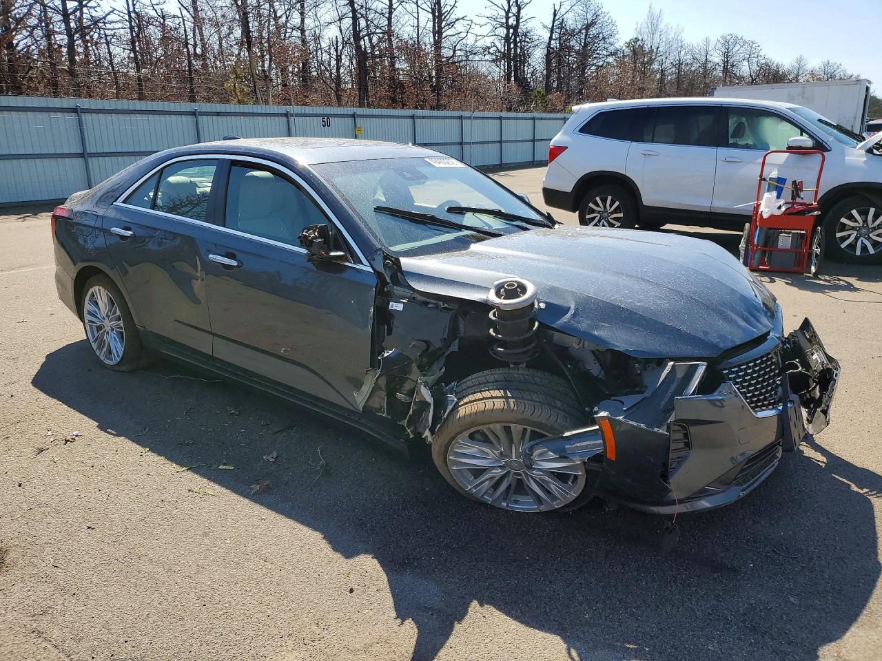 Cadillac CT4 Premium Luxury