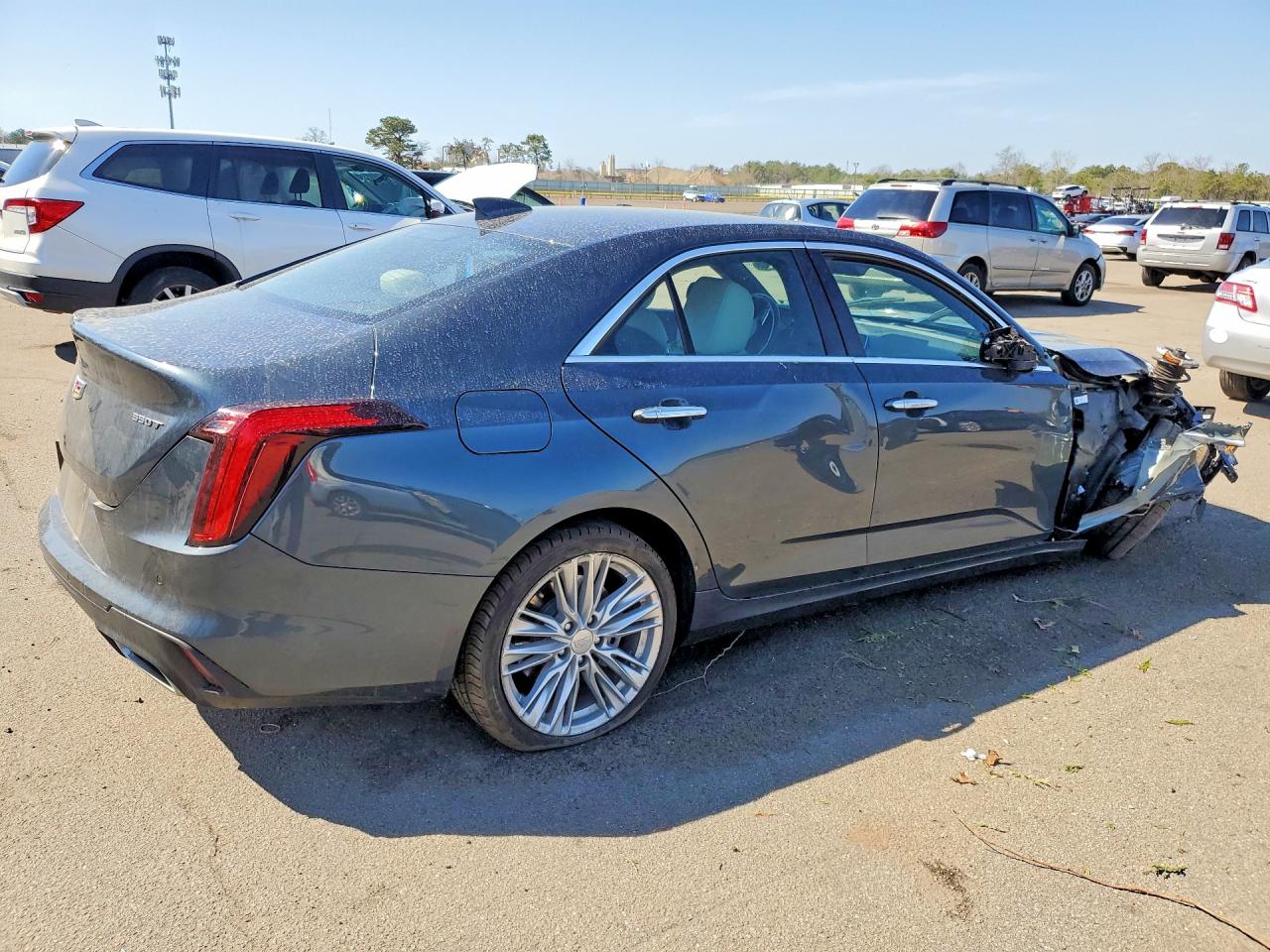 Cadillac CT4 Premium Luxury
