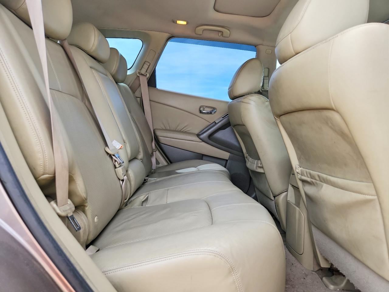 Nissan Murano S