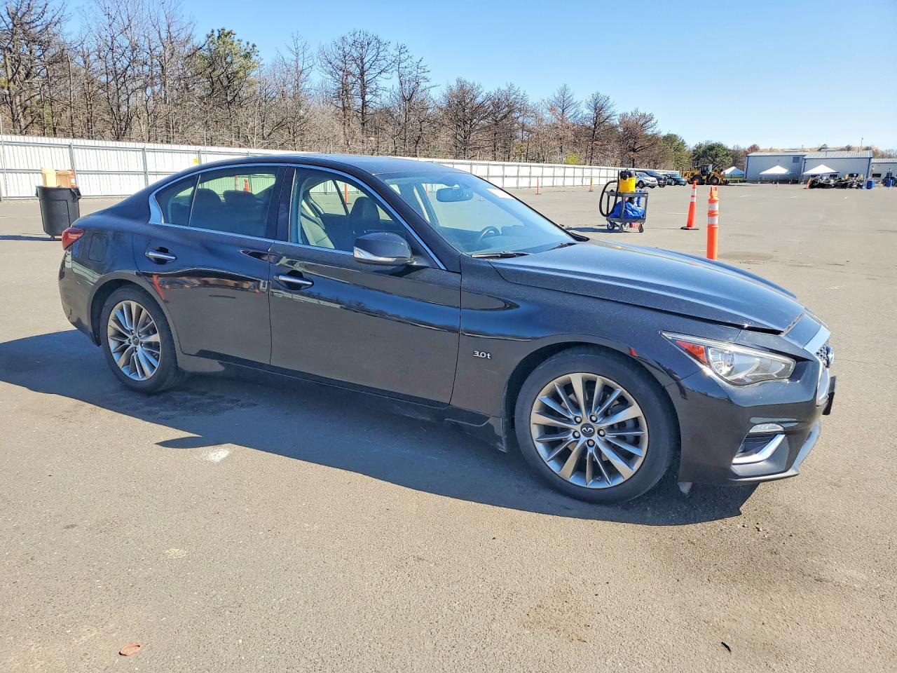 INFINITI Q50 3.0t Luxe